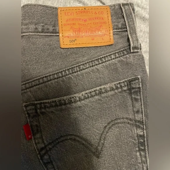 Levis 501 Denim Shorts - Picture 8 of 8